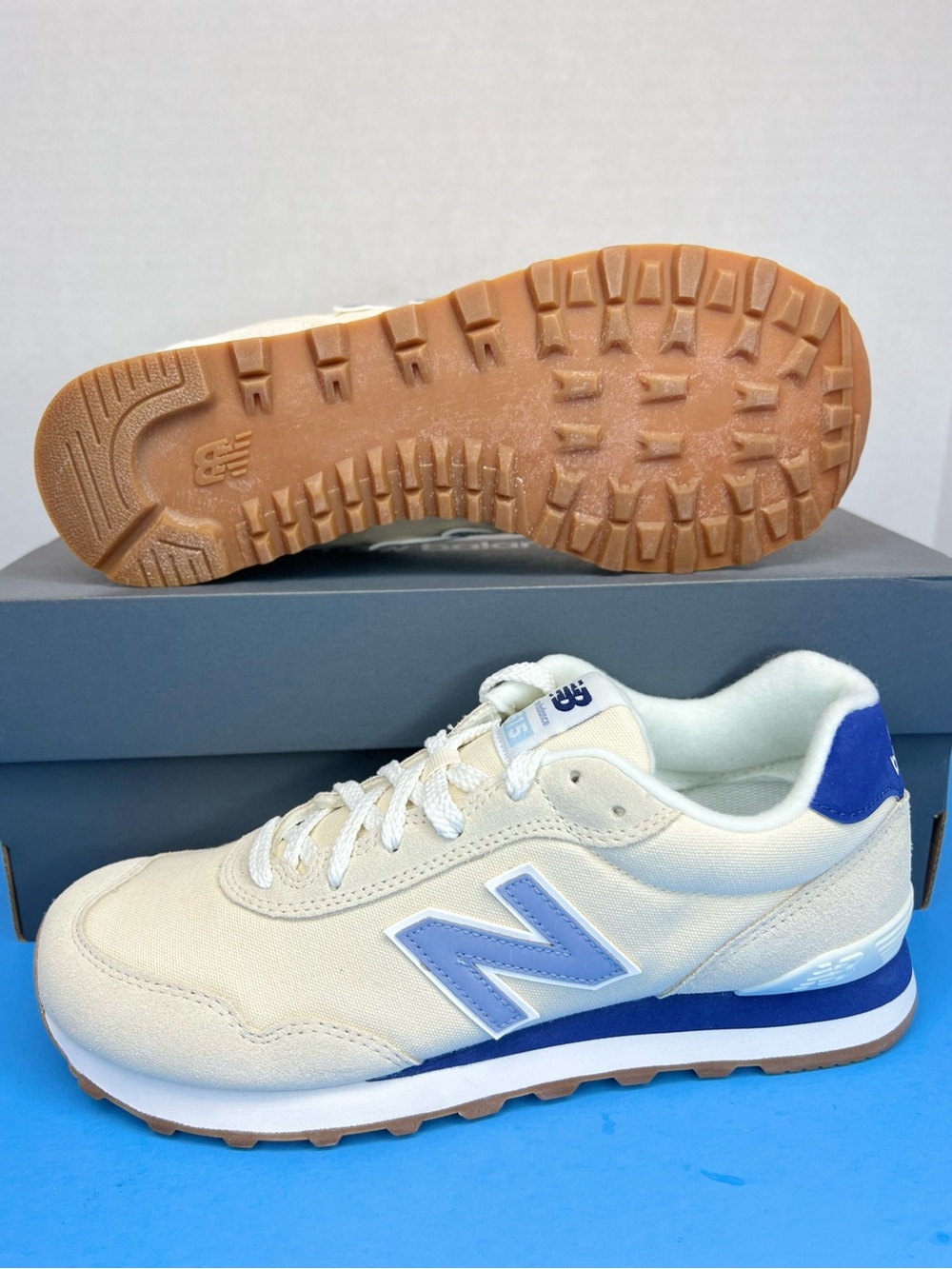New Balance 515 Sneakers Womens 8.5B Cream/Blue WL515SBL Retro Classics NIB!